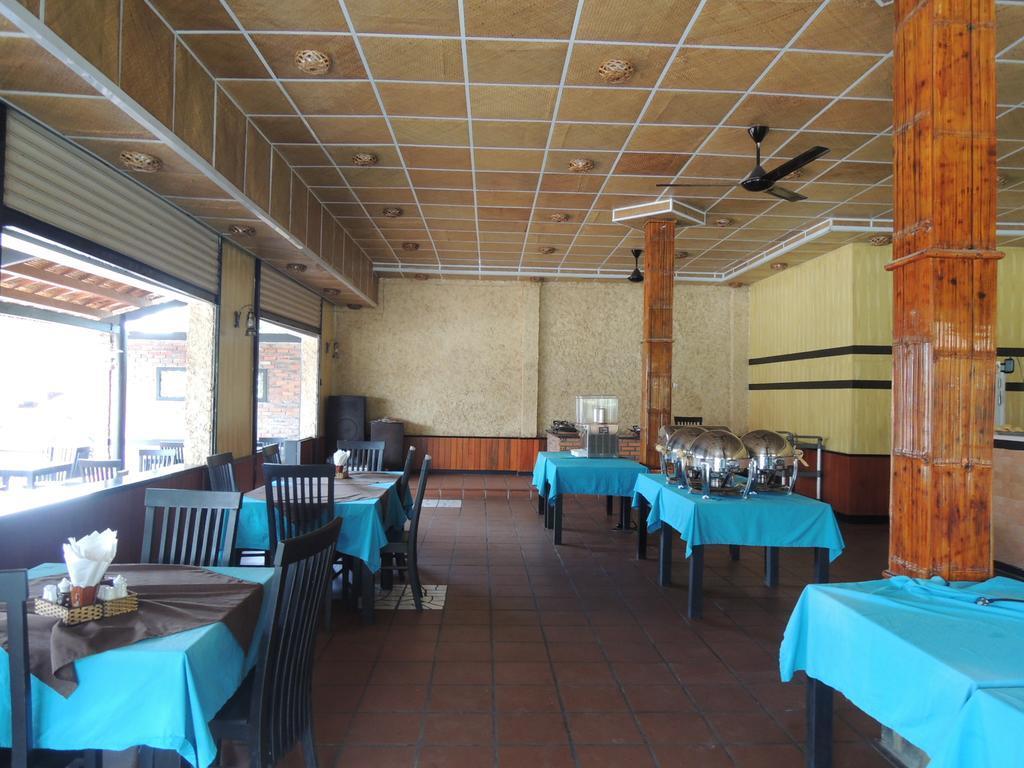 Ngoc Bich Bungalow Hotel Phan Thiết Buitenkant foto